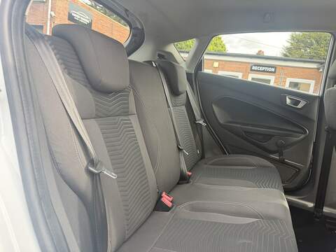 Ford Fiesta 1.0T EcoBoost Zetec Hatchback 5dr Petrol Manual Euro 6 (s/s) (100 ps) - U2527