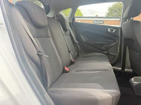 Ford Fiesta 1.0T EcoBoost Zetec Hatchback 5dr Petrol Manual Euro 6 (s/s) (100 ps) - U2527