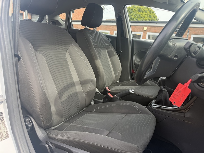 Ford Fiesta 1.0T EcoBoost Zetec Hatchback 5dr Petrol Manual Euro 6 (s/s) (100 ps) - U2527