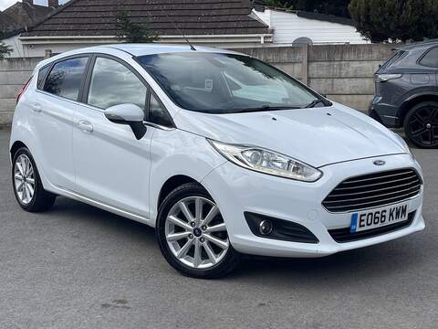 Ford Fiesta 1.0T EcoBoost Zetec Hatchback 5dr Petrol Powershift Euro 6 (100 ps)