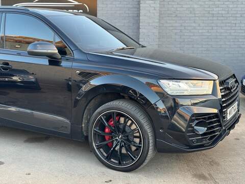 AUDI Q7 Q7 4.0 SQ7 TDI QUATTRO 5d 429 BHP - U481
