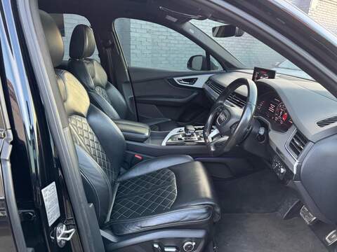 AUDI Q7 Q7 4.0 SQ7 TDI QUATTRO 5d 429 BHP - U481