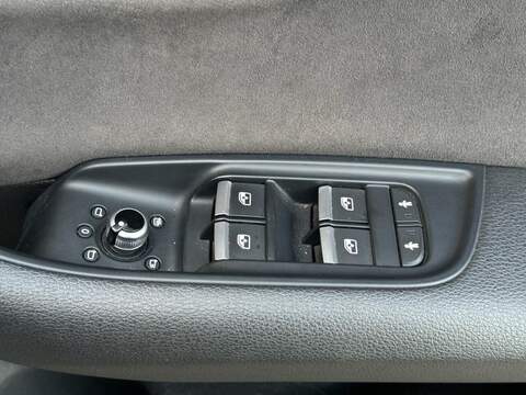 AUDI Q7 Q7 4.0 SQ7 TDI QUATTRO 5d 429 BHP - U481