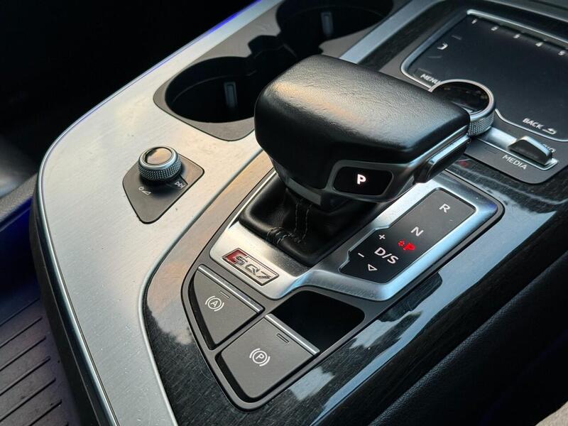 AUDI Q7 Q7 4.0 SQ7 TDI QUATTRO 5d 429 BHP - U481