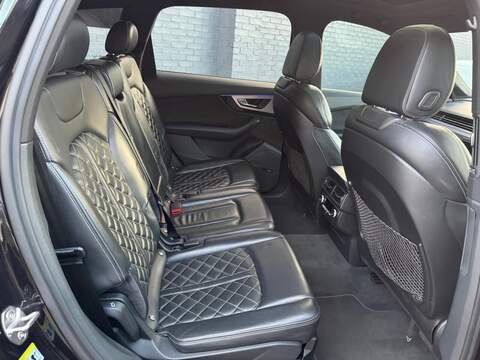 AUDI Q7 Q7 4.0 SQ7 TDI QUATTRO 5d 429 BHP - U481