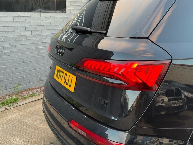 AUDI Q7 Q7 4.0 SQ7 TDI QUATTRO 5d 429 BHP - U481