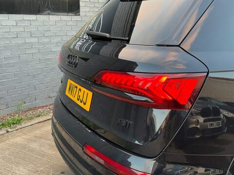 AUDI Q7 Q7 4.0 SQ7 TDI QUATTRO 5d 429 BHP - U481