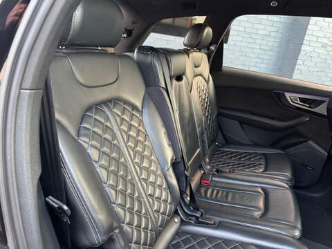AUDI Q7 Q7 4.0 SQ7 TDI QUATTRO 5d 429 BHP - U481