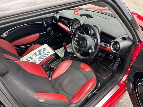 MINI CLUBMAN CLUBMAN 1.6 COOPER S 5d 172 BHP - U6