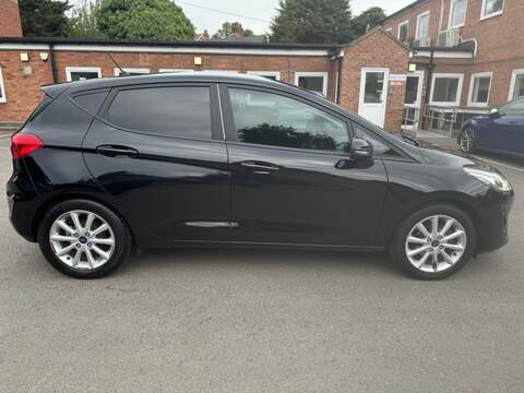 FORD FIESTA FIESTA 1.0T EcoBoost Titanium Hatchback 5dr Petrol Auto Euro 6 (s/s) (100 ps) FULL SERVICE HISTORY - - U638
