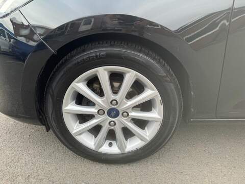 FORD FIESTA FIESTA 1.0T EcoBoost Titanium Hatchback 5dr Petrol Auto Euro 6 (s/s) (100 ps) FULL SERVICE HISTORY - - U638