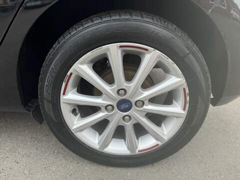 FORD FIESTA FIESTA 1.0T EcoBoost Titanium Hatchback 5dr Petrol Auto Euro 6 (s/s) (100 ps) FULL SERVICE HISTORY - - U638