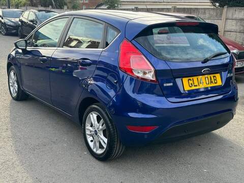 FORD FIESTA FIESTA 1.0T EcoBoost Zetec Hatchback 5dr Petrol Powershift Euro 5 (100 ps) FULL SERVICE HISTORY - 12 - U810