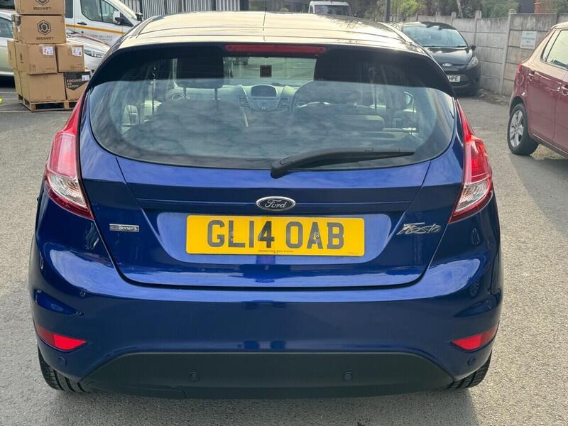 FORD FIESTA FIESTA 1.0T EcoBoost Zetec Hatchback 5dr Petrol Powershift Euro 5 (100 ps) FULL SERVICE HISTORY - 12 - U810