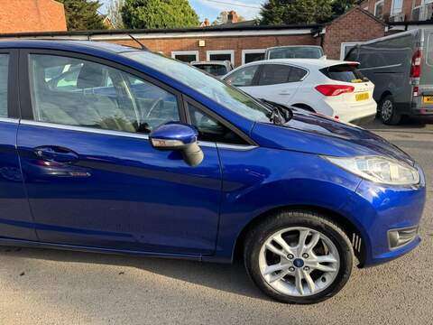 FORD FIESTA FIESTA 1.0T EcoBoost Zetec Hatchback 5dr Petrol Powershift Euro 5 (100 ps) FULL SERVICE HISTORY - 12 - U810