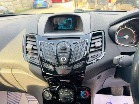 FORD FIESTA FIESTA 1.0T EcoBoost Zetec Hatchback 5dr Petrol Powershift Euro 5 (100 ps) FULL SERVICE HISTORY - 12 - U810