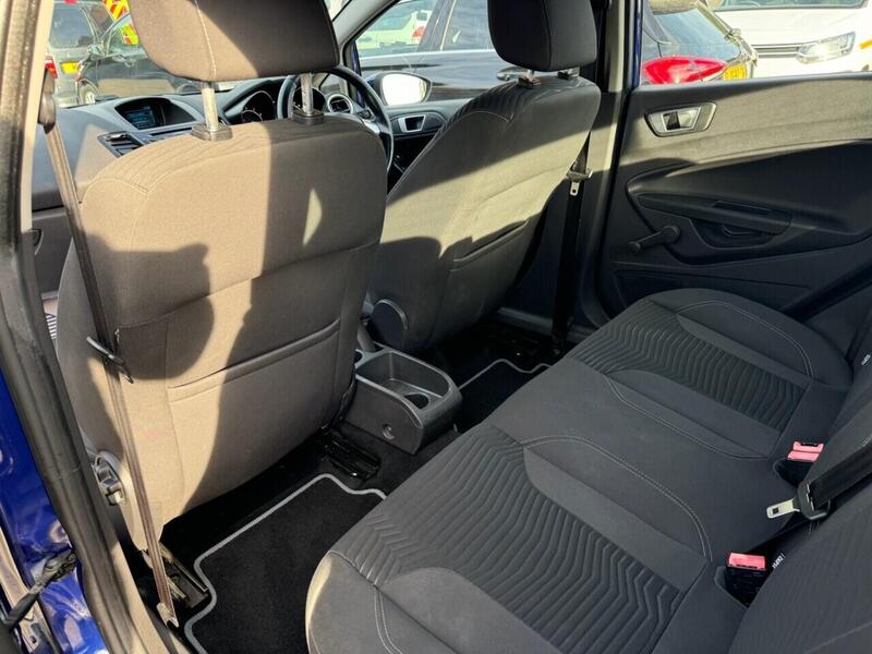 FORD FIESTA FIESTA 1.0T EcoBoost Zetec Hatchback 5dr Petrol Powershift Euro 5 (100 ps) FULL SERVICE HISTORY - 12 - U810