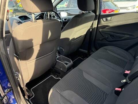 FORD FIESTA FIESTA 1.0T EcoBoost Zetec Hatchback 5dr Petrol Powershift Euro 5 (100 ps) FULL SERVICE HISTORY - 12 - U810