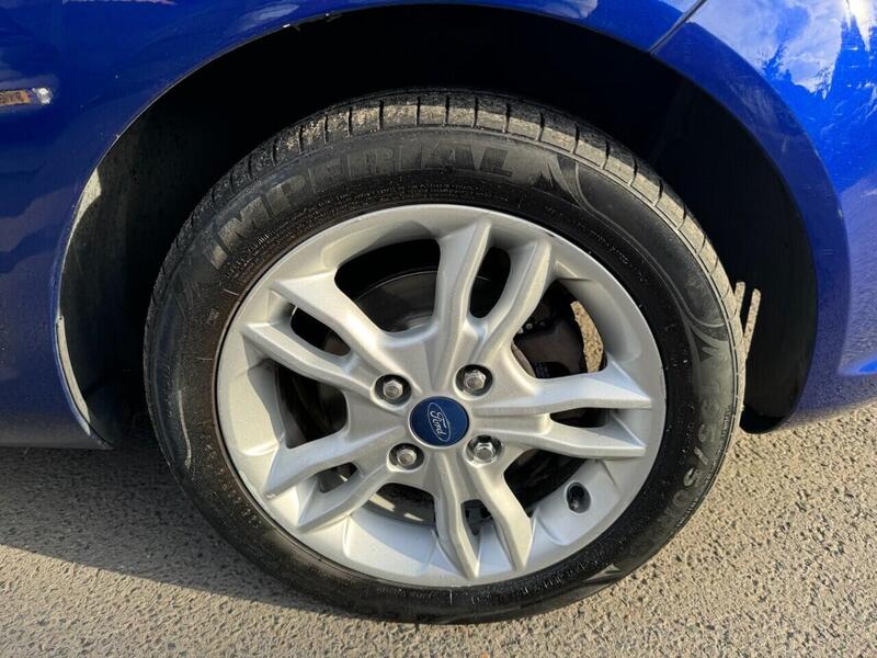 FORD FIESTA FIESTA 1.0T EcoBoost Zetec Hatchback 5dr Petrol Powershift Euro 5 (100 ps) FULL SERVICE HISTORY - 12 - U810