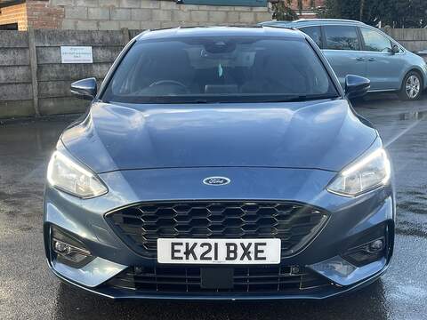 FORD FOCUS FOCUS 1.0 ST-LINE 5d 123 BHP ST LINE + AUTO + SERVICE - U862