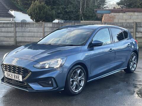 FORD FOCUS FOCUS 1.0 ST-LINE 5d 123 BHP ST LINE + AUTO + SERVICE - U862
