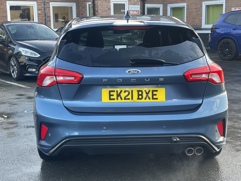 FORD FOCUS FOCUS 1.0 ST-LINE 5d 123 BHP ST LINE + AUTO + SERVICE - U862