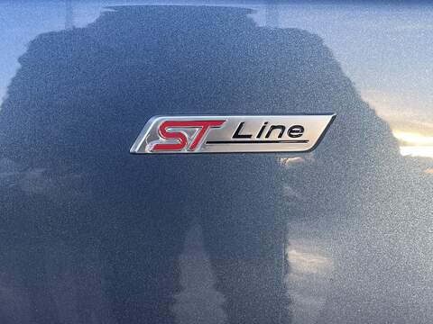 FORD FOCUS FOCUS 1.0 ST-LINE 5d 123 BHP ST LINE + AUTO + SERVICE - U862