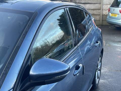 FORD FOCUS FOCUS 1.0 ST-LINE 5d 123 BHP ST LINE + AUTO + SERVICE - U862