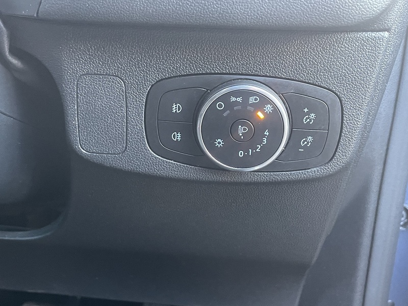 FORD FOCUS FOCUS 1.0 ST-LINE 5d 123 BHP ST LINE + AUTO + SERVICE - U862