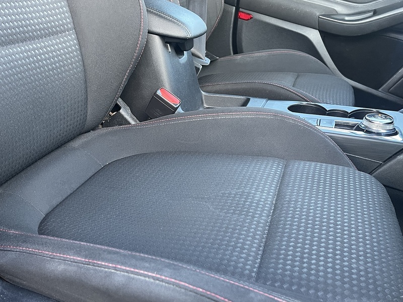 FORD FOCUS FOCUS 1.0 ST-LINE 5d 123 BHP ST LINE + AUTO + SERVICE - U862