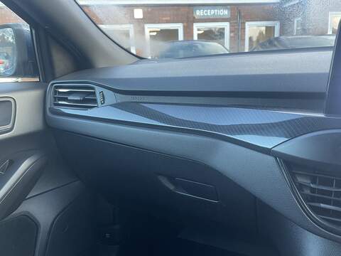 FORD FOCUS FOCUS 1.0 ST-LINE 5d 123 BHP ST LINE + AUTO + SERVICE - U862