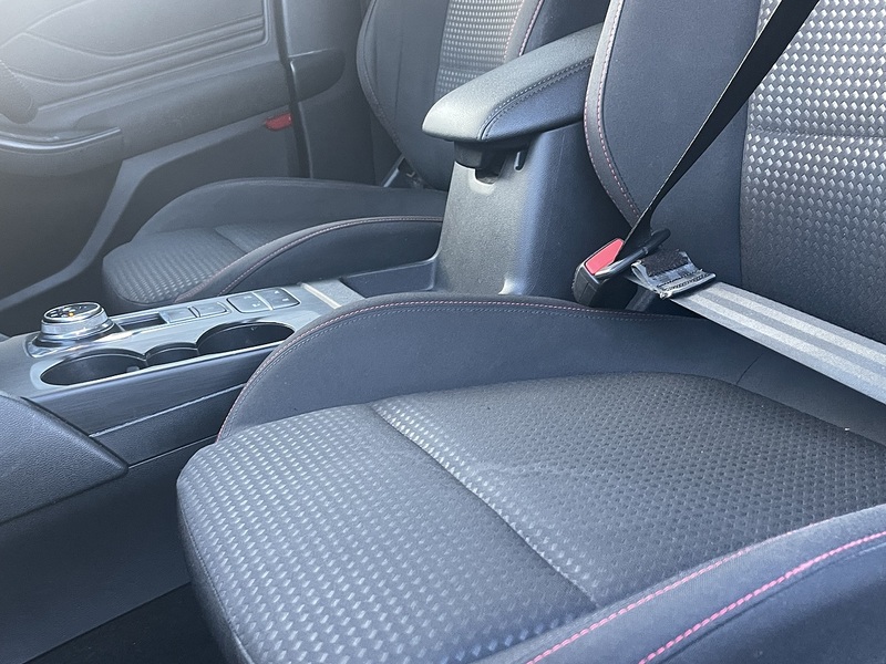 FORD FOCUS FOCUS 1.0 ST-LINE 5d 123 BHP ST LINE + AUTO + SERVICE - U862