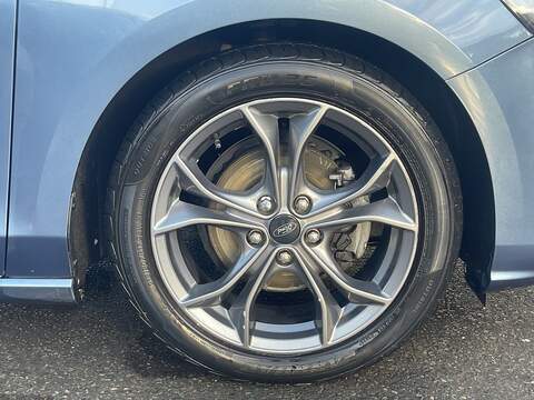 FORD FOCUS FOCUS 1.0 ST-LINE 5d 123 BHP ST LINE + AUTO + SERVICE - U862