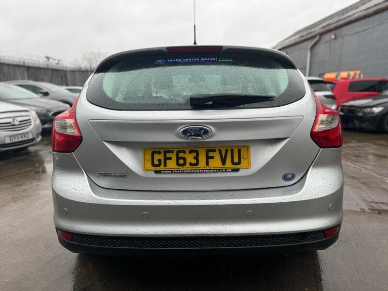 FORD FOCUS FOCUS 1.6L ZETEC 5d AUTO 124 BHP 12 MONTHS MOT - JUST SERVICED - U890