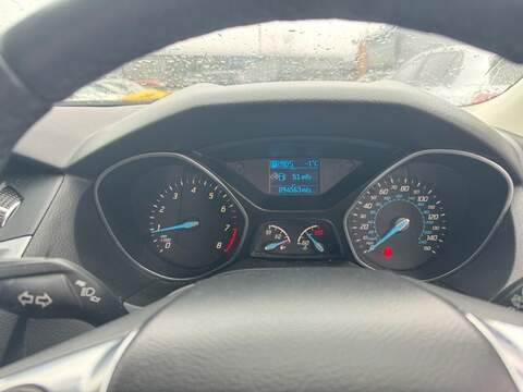 FORD FOCUS FOCUS 1.6L ZETEC 5d AUTO 124 BHP 12 MONTHS MOT - JUST SERVICED - U890