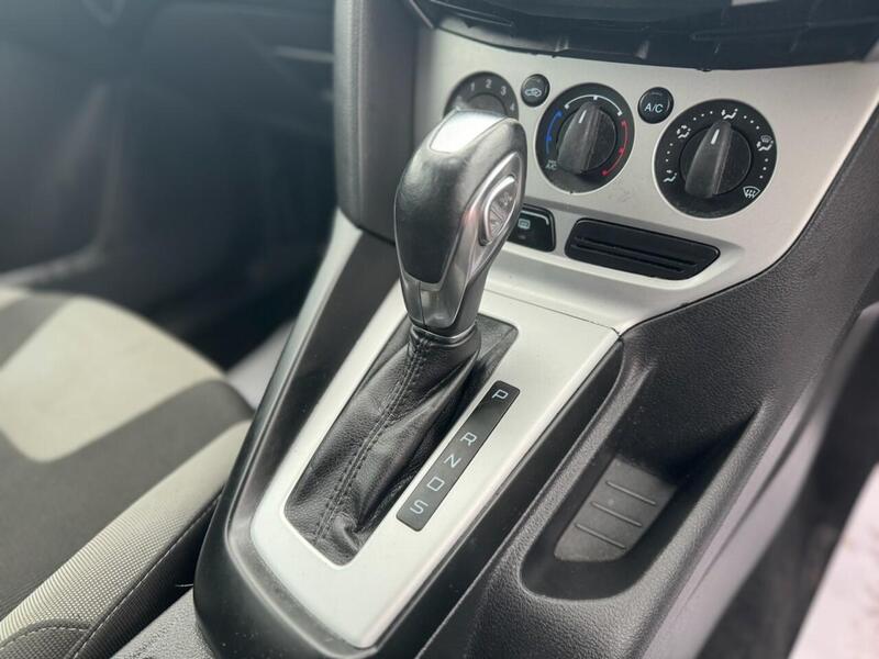 FORD FOCUS FOCUS 1.6L ZETEC 5d AUTO 124 BHP 12 MONTHS MOT - JUST SERVICED - U890