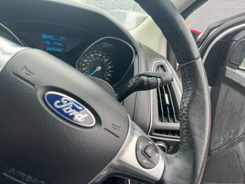 FORD FOCUS FOCUS 1.6L ZETEC 5d AUTO 124 BHP 12 MONTHS MOT - JUST SERVICED - U890