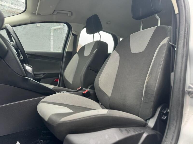 FORD FOCUS FOCUS 1.6L ZETEC 5d AUTO 124 BHP 12 MONTHS MOT - JUST SERVICED - U890