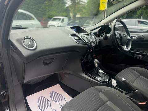 FORD FIESTA FIESTA 1.6L ZETEC 5d AUTO 104 BHP SERVICE HISTORY - 12 MONTHS MOT - U892