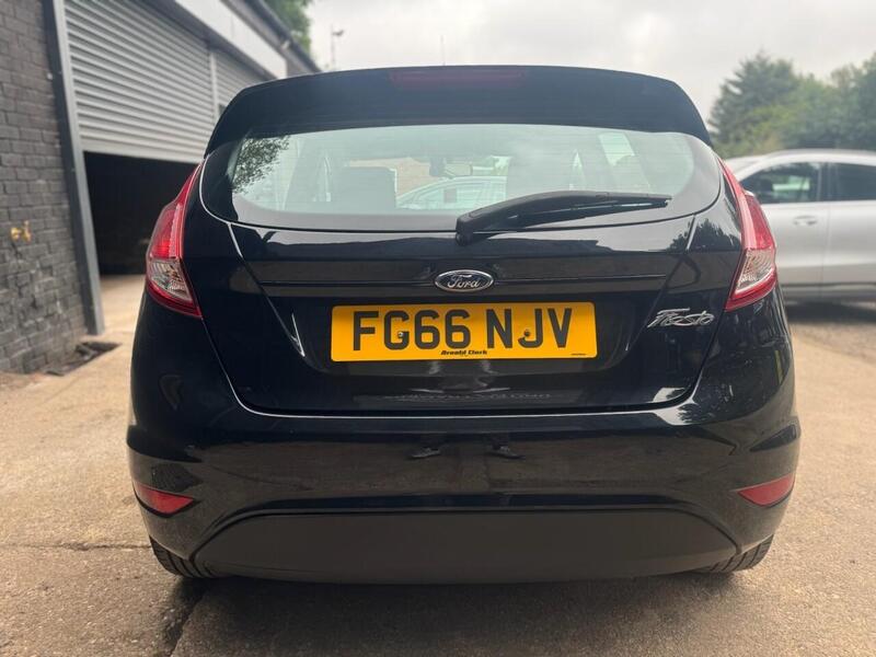 FORD FIESTA FIESTA 1.6L ZETEC 5d AUTO 104 BHP SERVICE HISTORY - 12 MONTHS MOT - U892