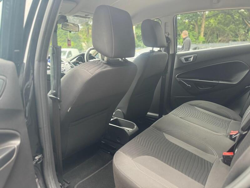 FORD FIESTA FIESTA 1.6L ZETEC 5d AUTO 104 BHP SERVICE HISTORY - 12 MONTHS MOT - U892