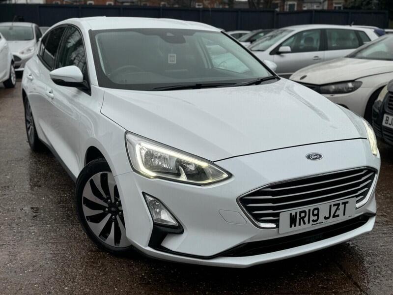 FORD FOCUS FOCUS 1.0T EcoBoost Zetec Hatchback 5dr Petrol Auto Euro 6 (s/s) (125 ps) FULL SERVICE HISTORY - 12 - U897