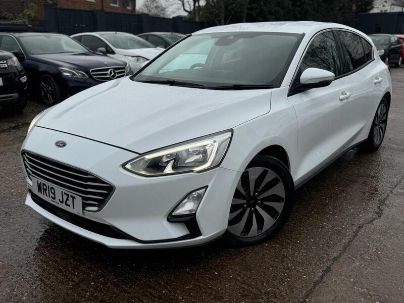 FORD FOCUS FOCUS 1.0T EcoBoost Zetec Hatchback 5dr Petrol Auto Euro 6 (s/s) (125 ps) FULL SERVICE HISTORY - 12 - U897