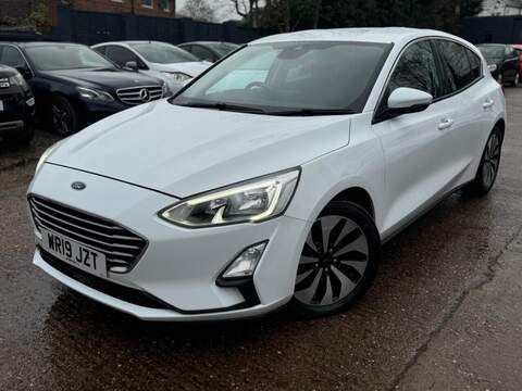 FORD FOCUS FOCUS 1.0T EcoBoost Zetec Hatchback 5dr Petrol Auto Euro 6 (s/s) (125 ps) FULL SERVICE HISTORY - 12 - U897