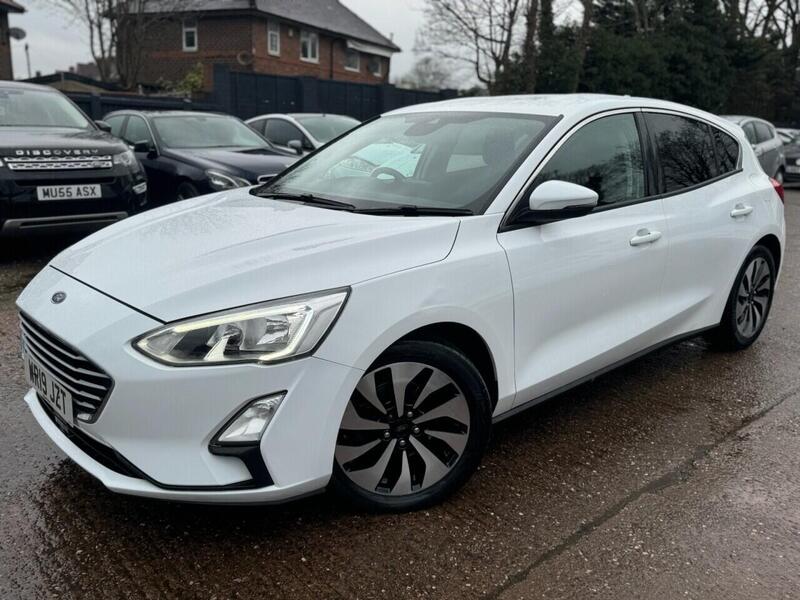 FORD FOCUS FOCUS 1.0T EcoBoost Zetec Hatchback 5dr Petrol Auto Euro 6 (s/s) (125 ps) FULL SERVICE HISTORY - 12 - U897