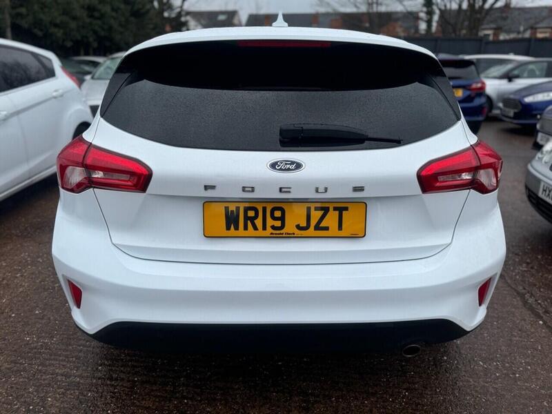 FORD FOCUS FOCUS 1.0T EcoBoost Zetec Hatchback 5dr Petrol Auto Euro 6 (s/s) (125 ps) FULL SERVICE HISTORY - 12 - U897