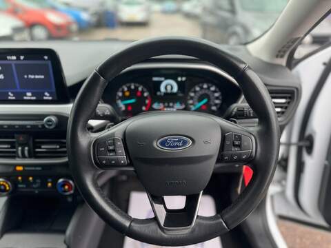 FORD FOCUS FOCUS 1.0T EcoBoost Zetec Hatchback 5dr Petrol Auto Euro 6 (s/s) (125 ps) FULL SERVICE HISTORY - 12 - U897