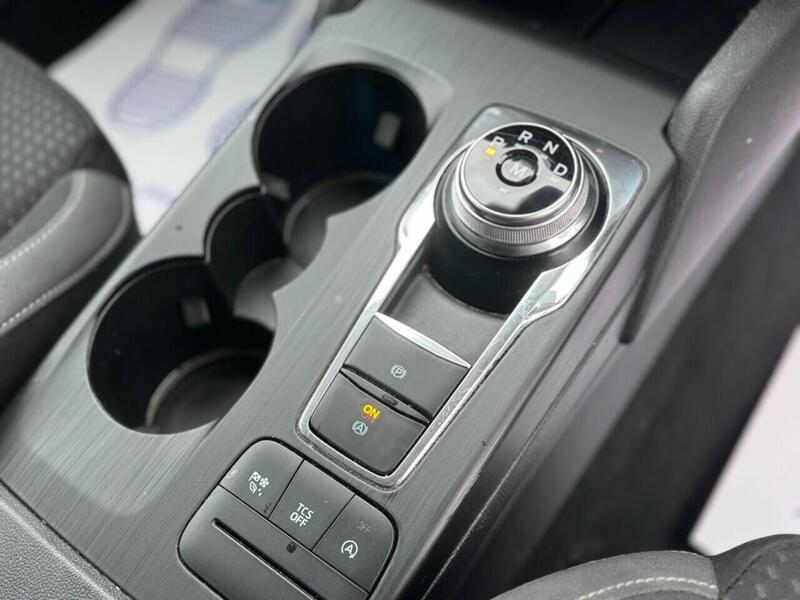 FORD FOCUS FOCUS 1.0T EcoBoost Zetec Hatchback 5dr Petrol Auto Euro 6 (s/s) (125 ps) FULL SERVICE HISTORY - 12 - U897