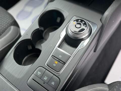 FORD FOCUS FOCUS 1.0T EcoBoost Zetec Hatchback 5dr Petrol Auto Euro 6 (s/s) (125 ps) FULL SERVICE HISTORY - 12 - U897