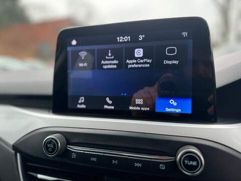 FORD FOCUS FOCUS 1.0T EcoBoost Zetec Hatchback 5dr Petrol Auto Euro 6 (s/s) (125 ps) FULL SERVICE HISTORY - 12 - U897